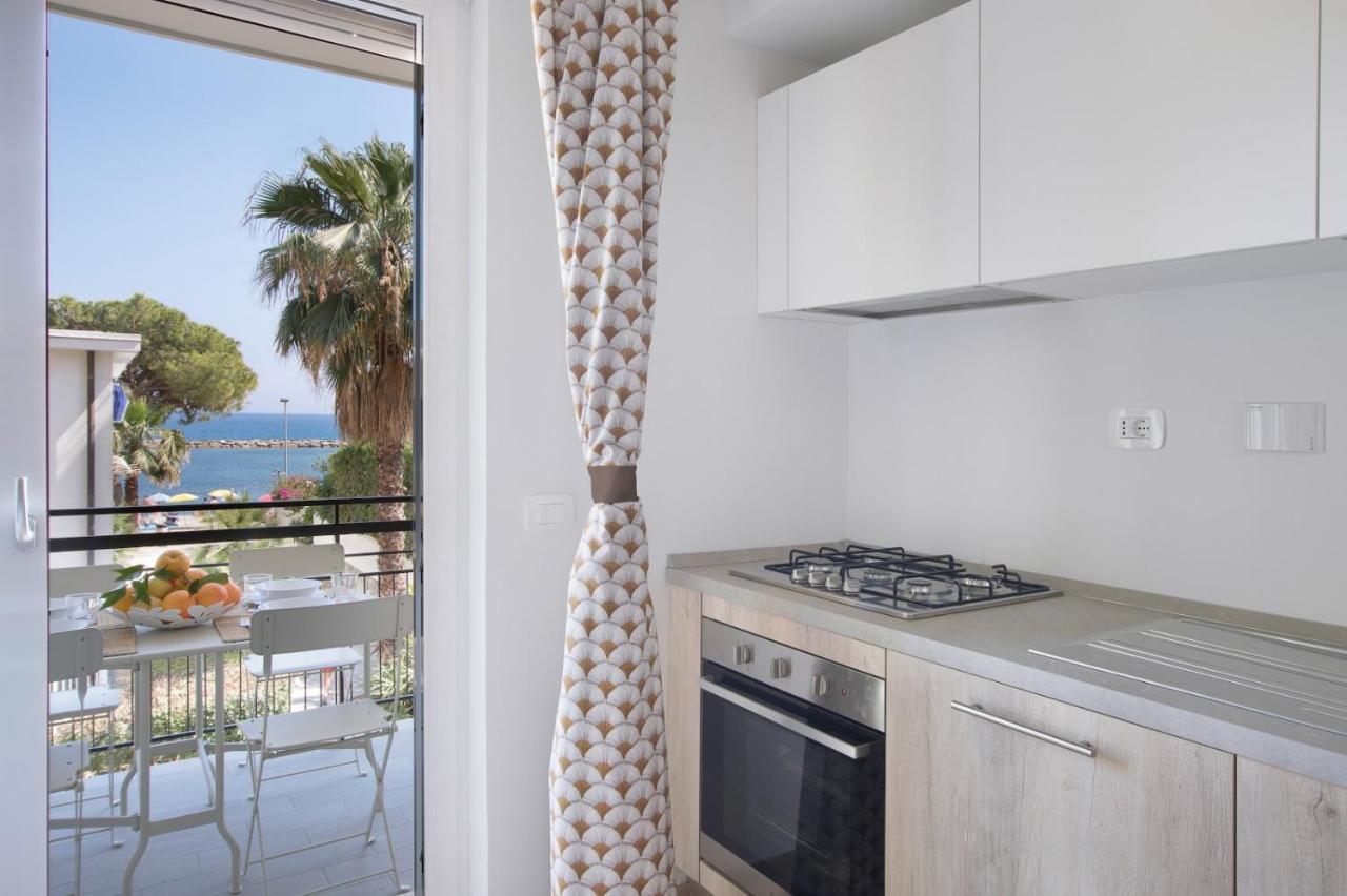 Italianway - Cristoforo Colombo 12 San Bartolomeo Al Mare Exterior foto